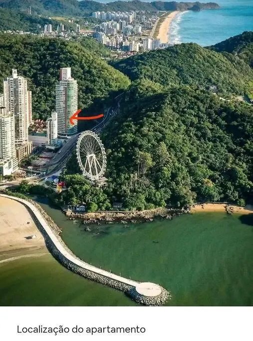 Vista Espetacular Da Roda Gigante Balneário Camboriú