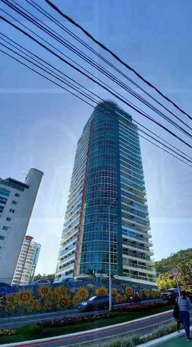 Vista Espetacular Da Roda Gigante Balneário Camboriú 0*,