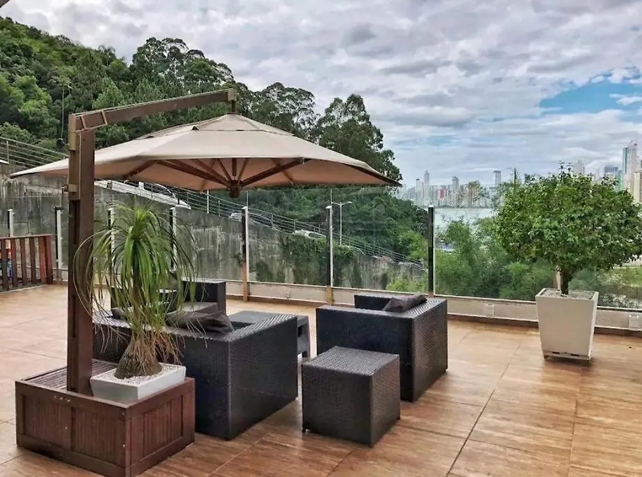 Vista Espetacular Da Roda Gigante Balneário Camboriú